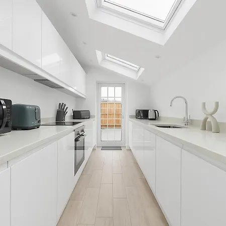 Cosy Double Room In Morden London Exterior photo